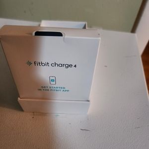 Fitbit charge 4